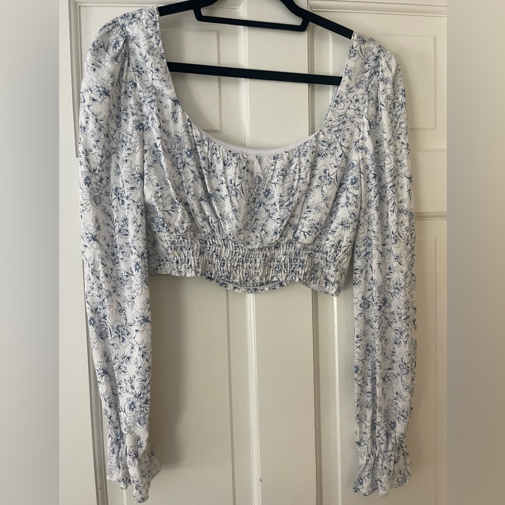 Cropped long sleeve floral shirt